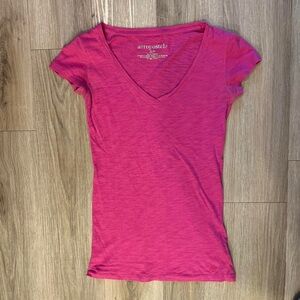 Vintage 2000s Aeropostale Women's Pink V-Neck Top